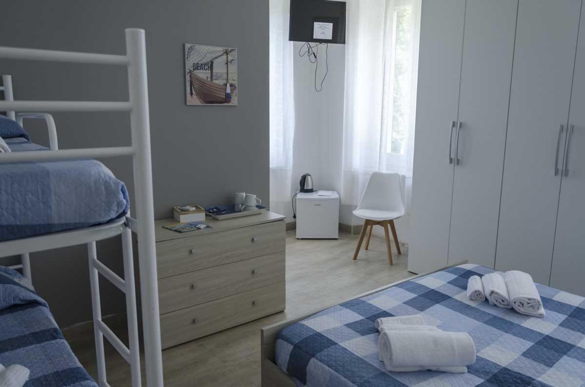 Affittacamere Villa Anna Marcelli Bagian luar foto
